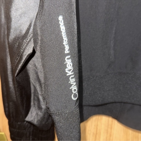Calvin Klein performance zip up hooded light jacket size large windbreaker - Picture 3 of 5